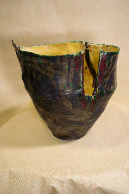 Large ceramic vessel